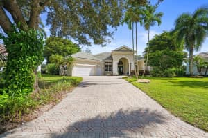 762 Pine Chase Court, Wellington, FL 33414 - MLS#R11132645