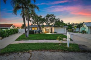 77 Holly Circle, Tequesta, FL 33469 - MLS#R11132652