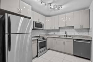 1100 Manor Drive, Palm Springs, FL 33461 - MLS#R11132706