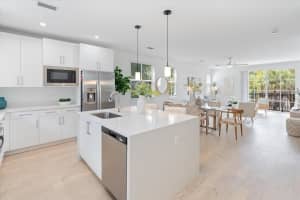 47 NW 4th Avenue 47, Delray Beach, FL 33444 - MLS#R11132717