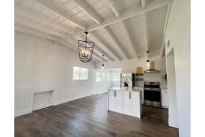 212 NE Entrada Avenue, Port Saint Lucie, FL 34952 - MLS#R11132726