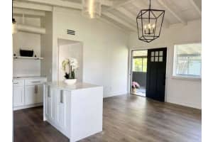 212 NE Entrada Avenue, Port Saint Lucie, FL 34952 - MLS#R11132726