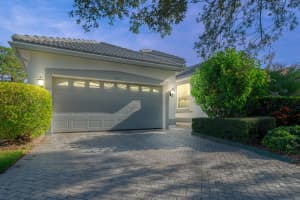 1640 SE Shelburnie Way, Port Saint Lucie, FL 34952 - MLS#R11132730