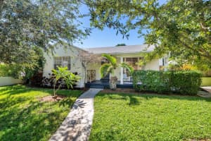 438 38th Street, West Palm Beach, FL 33407 - MLS#R11132746