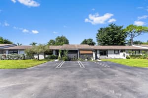 81 Westecunk Drive, Royal Palm Beach, FL 33411 - MLS#R11132853