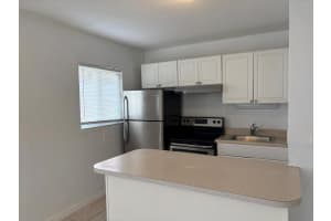 709 SW 13th Avenue 4, Fort Lauderdale, FL 33312 - MLS#R11132885