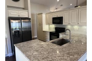 6027 Sunberry Circle, Boynton Beach