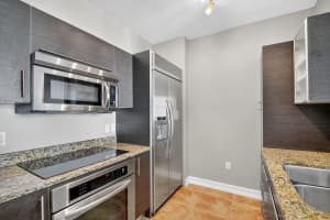 550 Okeechobee Boulevard 821, West Palm Beach, FL 33401 - MLS#R11132974