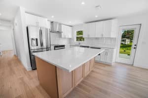 1301 SE 8th Avenue, Okeechobee, FL 34974 Sold 11/26/25