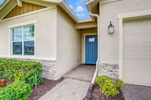 732 SE Bloomfield Road, Port Saint Lucie, FL 34984 - MLS#R11132979