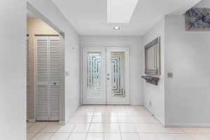 30 Hampshire Lane, Boynton Beach, FL 33436 Sold 02/17/26