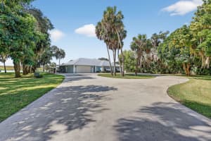8888 Us Highway 441, Okeechobee, FL 34974 - MLS#R11133075