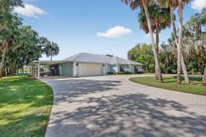 8888 Us Highway 441, Okeechobee, FL 34974 - MLS#R11133075