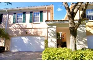 63 Tall Oaks Circle, Tequesta