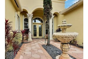 8768 Via Prestigio E, Wellington, FL 33411 - MLS#R11133125