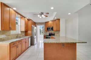 220 Bentley Circle, Port Saint Lucie, FL 34986 - MLS#R11133138