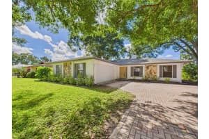 2265 44th Avenue, Vero Beach, FL 32966 - MLS#R11133153