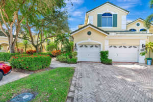 104 Palm Point Circle C, Palm Beach Gardens, FL 33418 Sold 11/07/25
