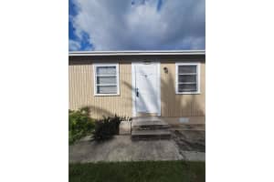 1021 Selkirk Street N B, West Palm Beach, Fl 33405, West Palm Beach