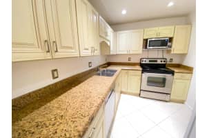 612 NW 13th Street 27, Boca Raton, FL 33486 - MLS#R11133242