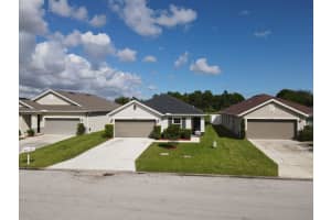 5565 NW Pine Trail Circle, Port Saint Lucie, FL 34983 - MLS#R11133253