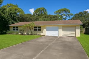 300 Bradley Street, Fort Pierce, FL 34982 Sold 12/23/25