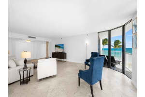 2917 S Ocean Boulevard 304, Highland Beach, FL 33487 - MLS#R11133349