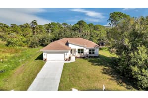 5310 Sunset Boulevard, Fort Pierce, FL 34982 - MLS#R11133388