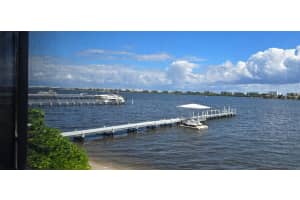 896 N Federal Highway 224, Lantana