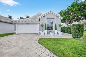 6430 Three Lakes Lane, Boynton Beach, FL 33437 - MLS#R11133410