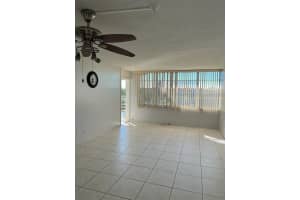 2731 Taft Street 408, Hollywood