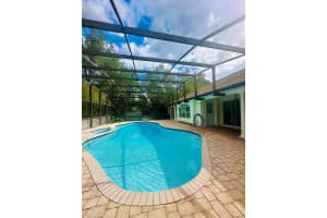 2120 Lakebreeze Way, Deltona
