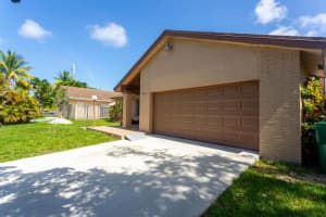 11210 SW 157th Street, Miami, FL 33157 - MLS#R11133474