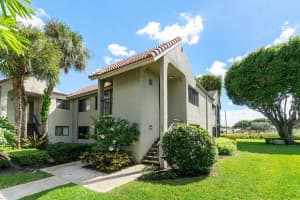 5533 Fairway Park Drive 204, Boynton Beach