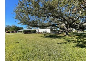 474 22nd Street SE, Vero Beach, FL 32962 - MLS#R11133494