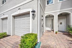 535 SW Glen Crest Way, Stuart, FL 34997 Sold 11/26/25