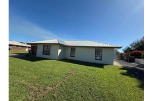 805 N Lopez Street, Clewiston, FL 33440 - MLS#R11133512
