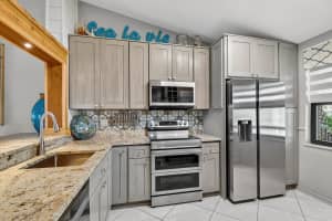 7578 Tahiti Lane 201, Lake Worth, FL 33467 - MLS#R11133534