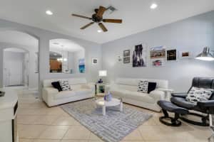 121 Seagrape Drive 102, Jupiter, FL 33458 - MLS#R11133547