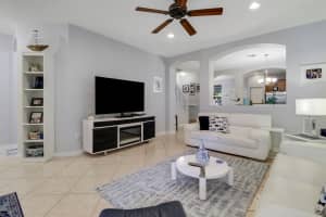 121 Seagrape Drive 102, Jupiter, FL 33458 - MLS#R11133547