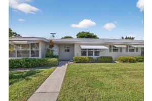 111 Lakes End Drive B, Fort Pierce, FL 34982 - MLS#R11133581