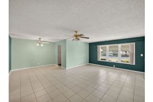 111 Lakes End Drive B, Fort Pierce, FL 34982 - MLS#R11133581