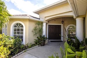 1522 SW Medley Lane, Port Saint Lucie, FL 34953 - MLS#R11133632