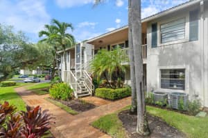 48 Stratford Ln W, Boynton Beach, FL 33436, Sold 10/19/25