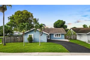 7527 Sw 7th Street, North Lauderdale