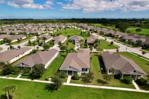 1405 Mulligan Drive, Vero Beach, FL 32966 - MLS#R11133715
