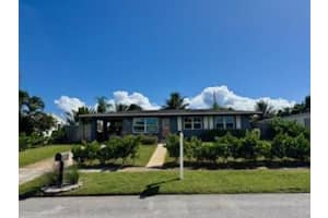 826 Small Drive, Lake Worth Beach, FL 33461 Sold 12/17/25