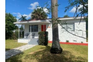 538 SW 7th Street, Hallandale Beach, FL 33009 - MLS#R11133725