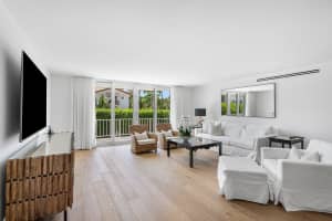100 Worth Avenue 220, Palm Beach, FL 33480 - MLS#R11133761