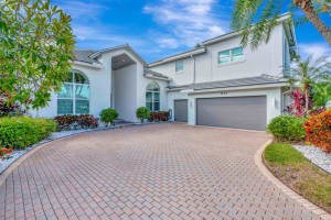 3225 SE Braemar Way, Port Saint Lucie, FL 34952 - MLS#R11133820